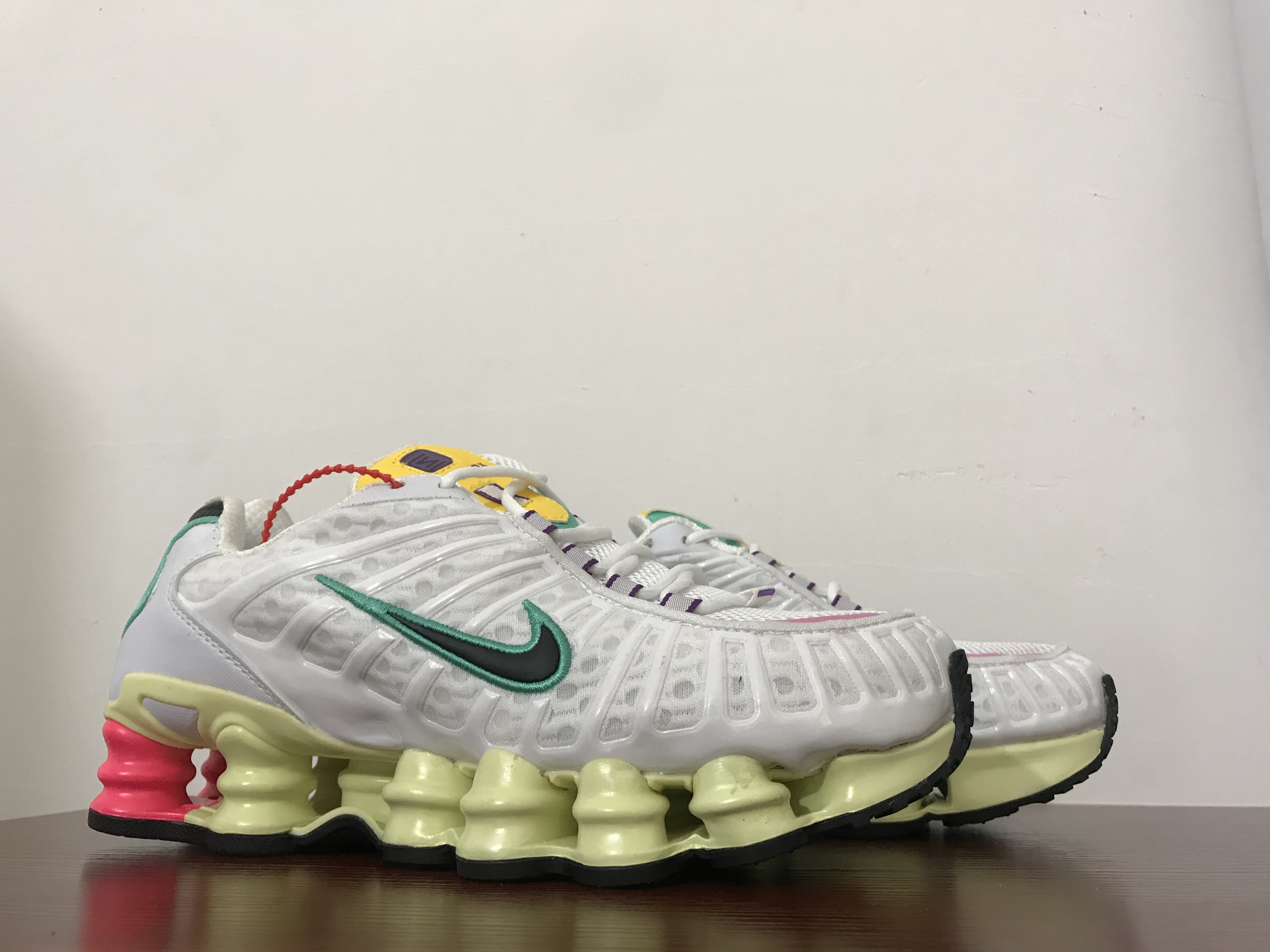 Women Nike Shox 13 Silver Green Shoes - Click Image to Close